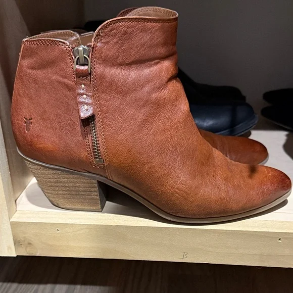 Frye Tan Leather Ankle Booties - Picture 1 of 9